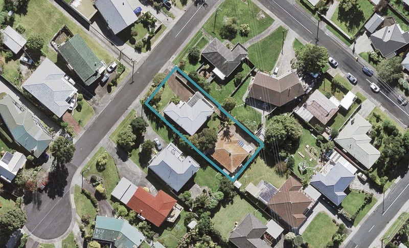 1/4 Fairlea Road, Te Atatū South, Auckland - Carousel 1