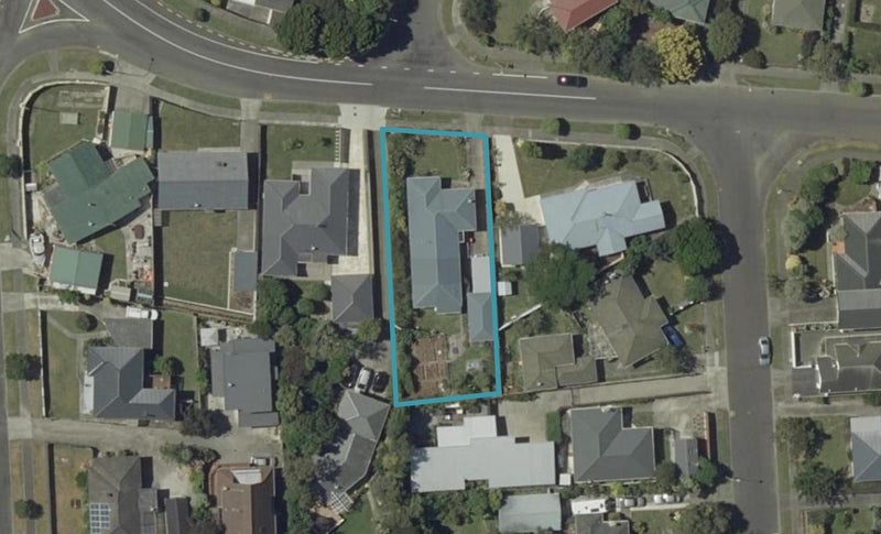 10 Newcastle Street, Hokowhitu, Palmerston North - Carousel 1
