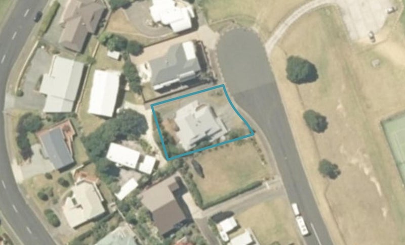 115 Oratia Place, Onemana, Whangamatā - Carousel 1
