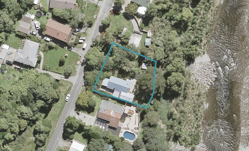 25 Bridge Road, Birchville, Upper Hutt - Carousel 1