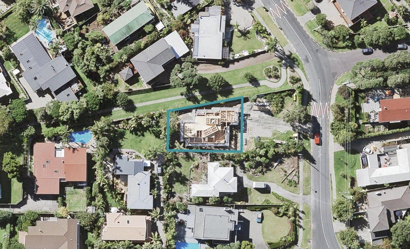 18A Lyons Avenue, Murrays Bay, Auckland - Carousel 1
