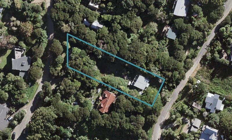 36 Burrell Road, Oneroa, Waiheke Island - Carousel 1