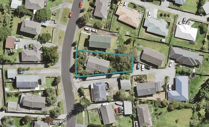 20 Roick Parade, Glen Eden, Auckland - Carousel 1