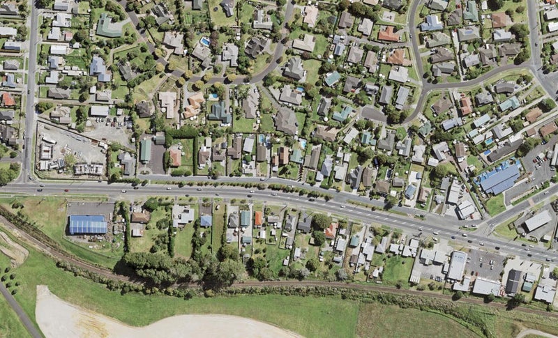 362 Main Road, Huapai, Kumeu - Carousel 1