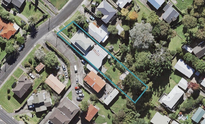 5 Palmer Avenue, Glen Eden, Auckland - Carousel 1