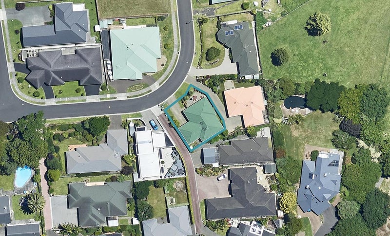 66 Pembroke Drive, Bethlehem, Tauranga - Carousel 1
