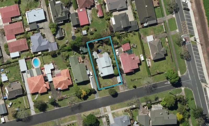4 Oranga Road, Kensington, Whangarei - Carousel 1