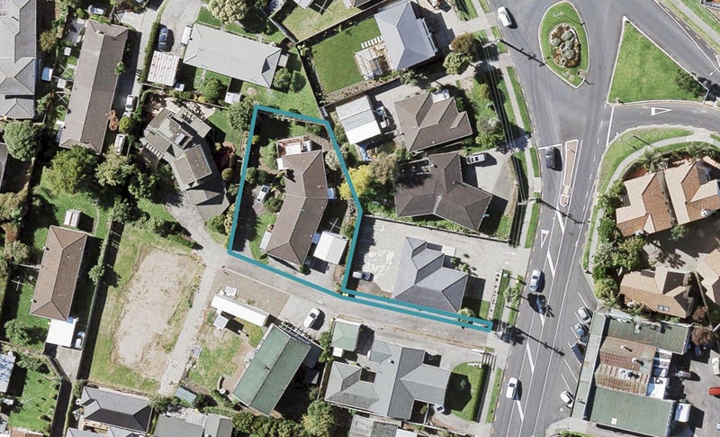 221 Bucklands Beach Road, Bucklands Beach, Auckland - Carousel 1