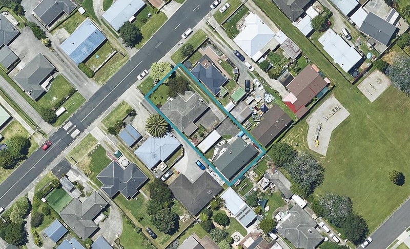 34B Watling Street, Gate Pa, Tauranga - Carousel 1