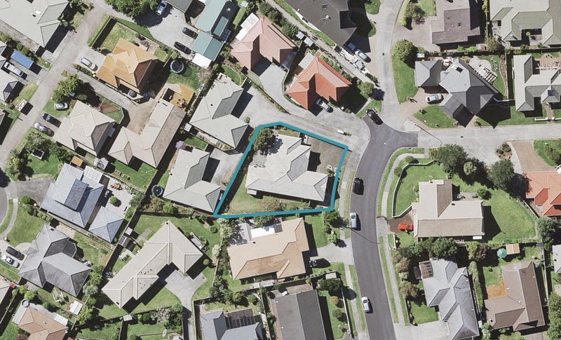8 Windsong Court, Northpark, Auckland - Carousel 1