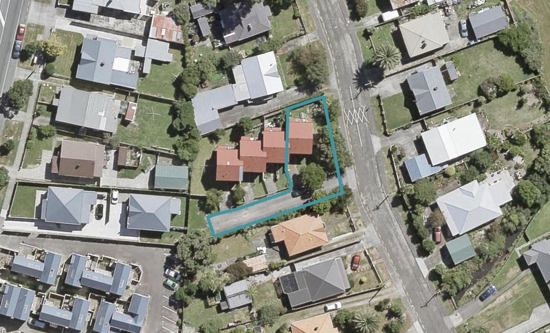 1/12 York Street, Moera, Lower Hutt - Carousel 1