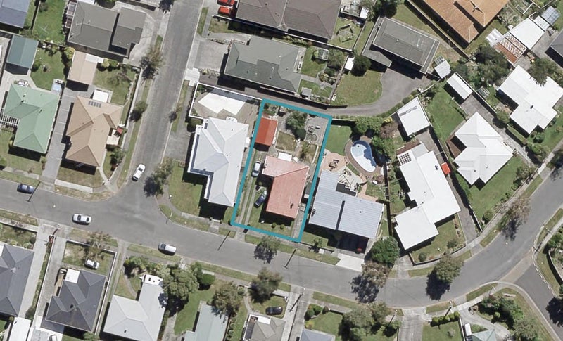 14 Rosebank Avenue, Avalon, Lower Hutt - Carousel 1