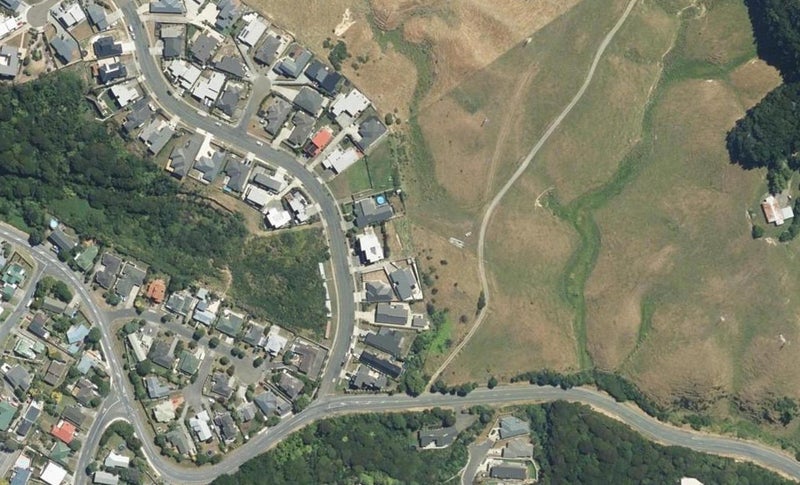 14 Mo Street, Camborne, Porirua - Carousel 1