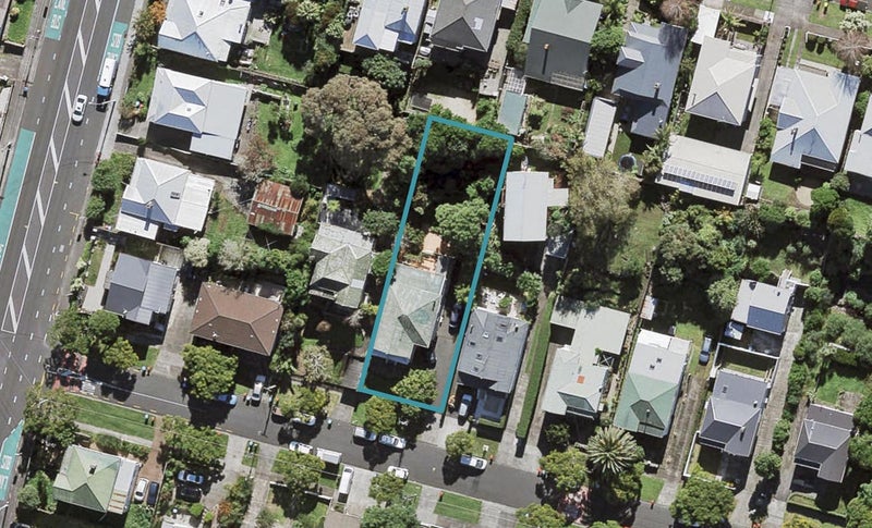 87 Paice Avenue, Sandringham, Auckland - Carousel 1
