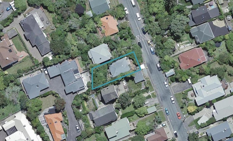31 Nottingham Street, Karori, Wellington - Carousel 1