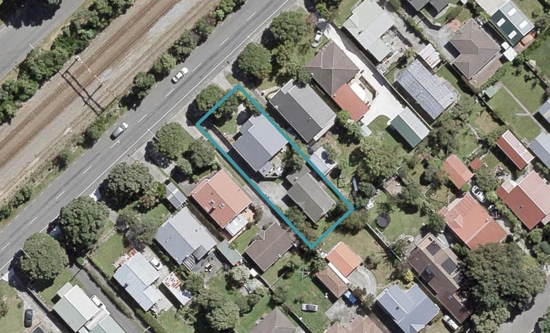 2/49 Cambridge Terrace, Waiwhetu, Lower Hutt - Carousel 1