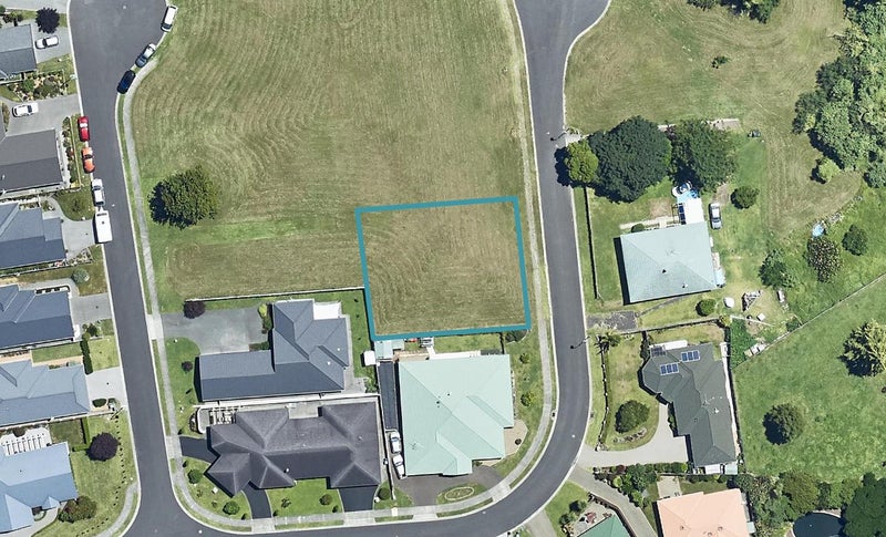 51 Pembroke Drive, Bethlehem, Tauranga - Carousel 1