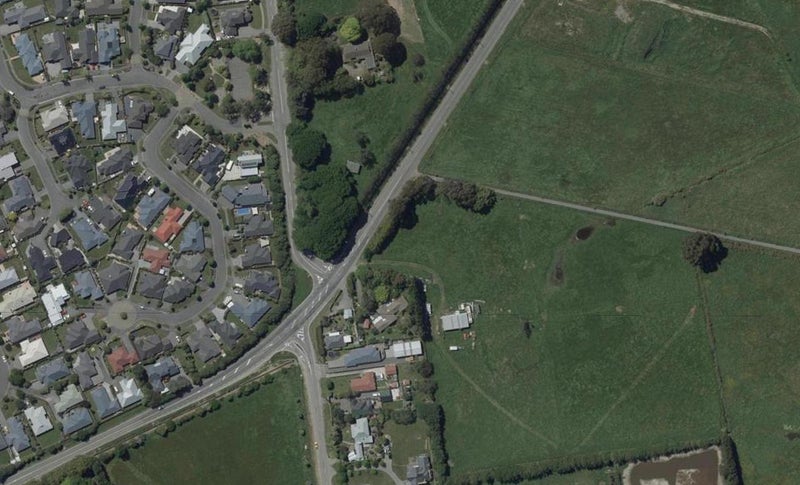 6 Perks Drive, Halswell, Christchurch - Carousel 1