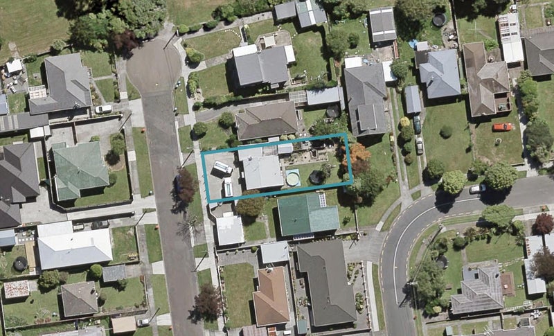 8 Willow Grove, Ebdentown, Upper Hutt - Carousel 1