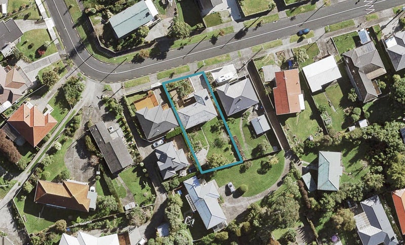 64 Valonia Street, New Windsor, Auckland - Carousel 1