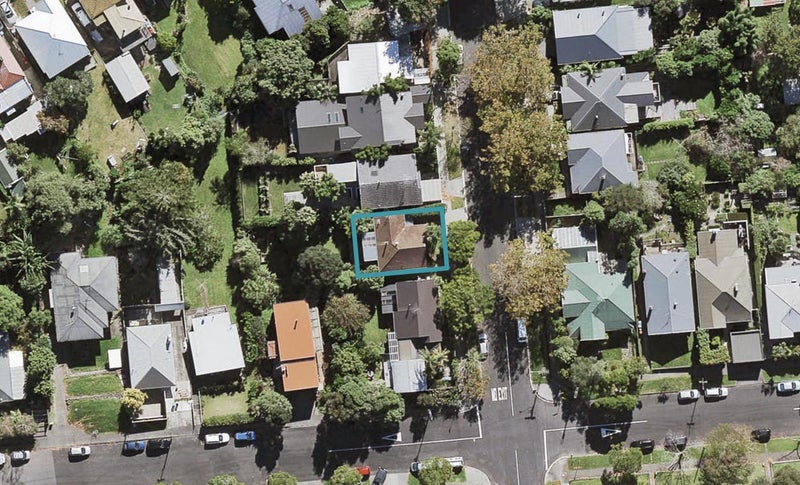 64 Selbourne Street, Grey Lynn, Auckland - Carousel 1