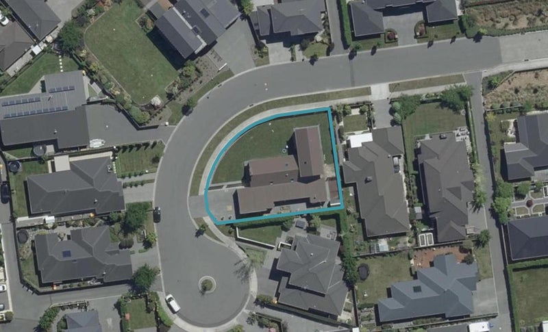 9 Rivers Edge, Northwood, Christchurch - Carousel 1