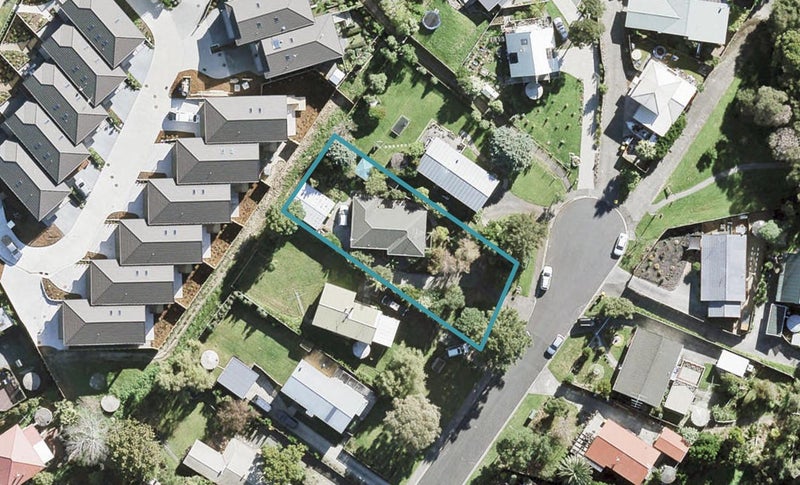 14 Shadon Place, Stanmore Bay, Whangaparaoa - Carousel 1