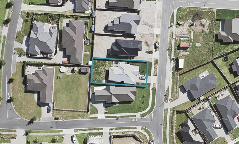 14 Aro Mato Place, Huapai, Kumeu - Carousel 1