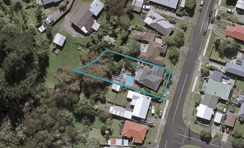 24 Oranga Street, Marfell, New Plymouth - Carousel 1