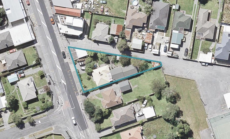 143 Main Road, Wainuiomata, Lower Hutt - Carousel 1