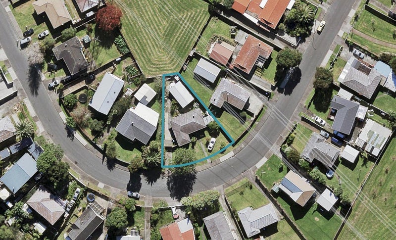 28 Tony Segedin Drive, Avondale, Auckland - Carousel 1