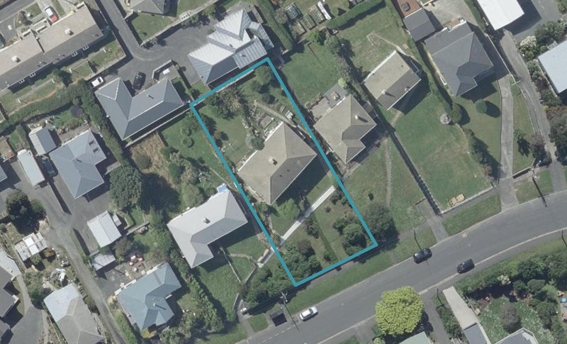 58 Aberdeen Road, Saint Clair, Dunedin - Carousel 1