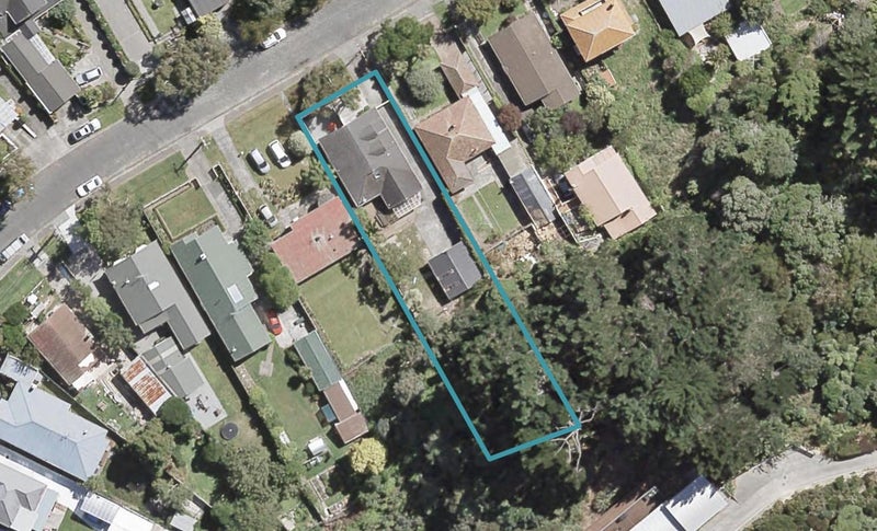 57 Wyndrum Avenue, Waterloo, Lower Hutt - Carousel 1