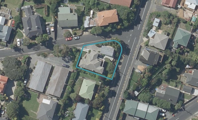 70 Glenpark Avenue, Mornington, Dunedin - Carousel 1