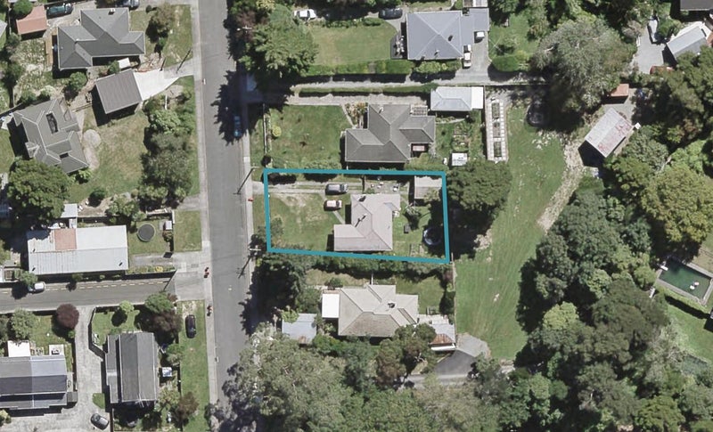 21 Cruickshank Road, Clouston Park, Upper Hutt - Carousel 1