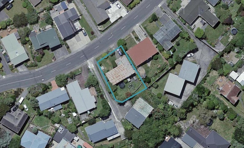 35 Truscott Avenue, Johnsonville, Wellington - Carousel 1