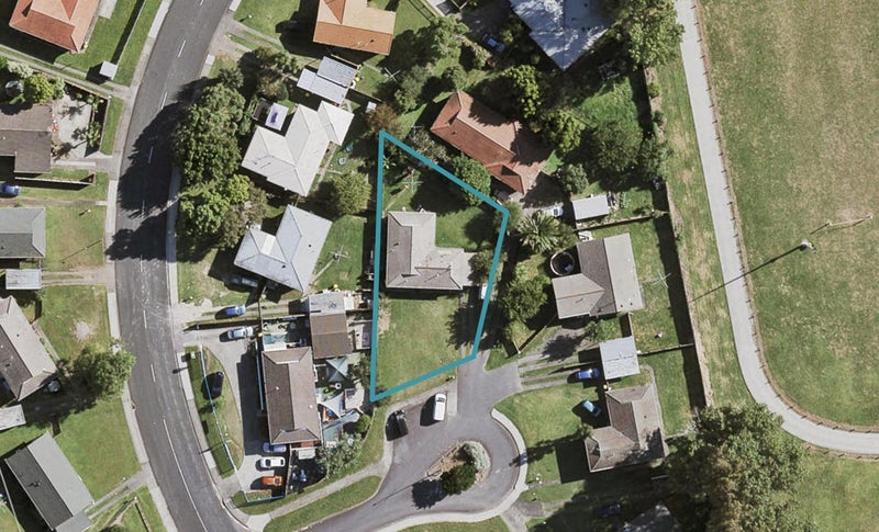 2 Gypsy Moth Place, Rosehill, Papakura - Carousel 1