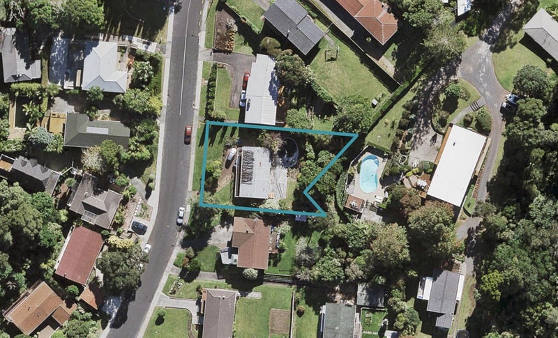 10 Pemberton Avenue, Bayview, Auckland - Carousel 1