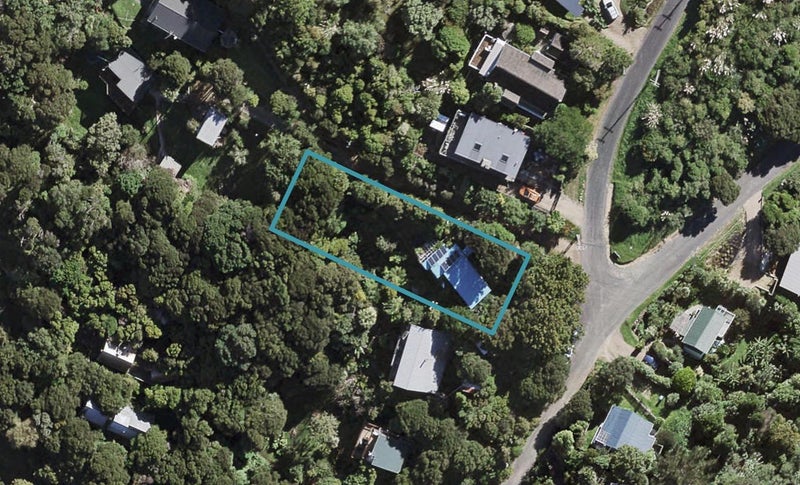 30 Burrell Road, Oneroa, Waiheke Island - Carousel 1