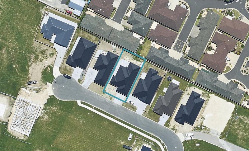 24 Fearnley Grove, Pyes Pa, Tauranga - Carousel 1