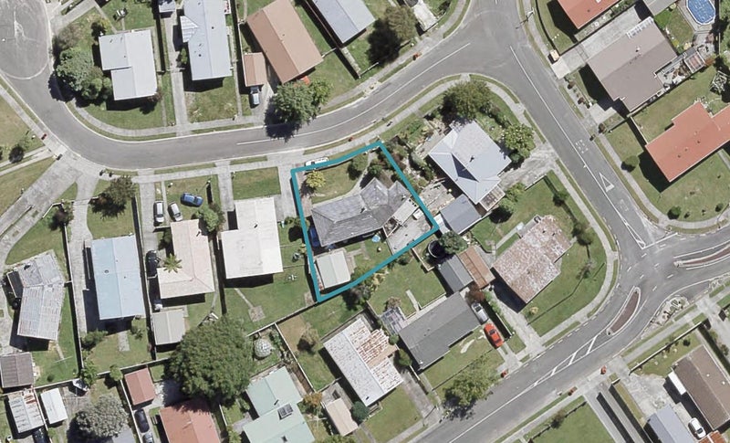 5 Blueberry Grove, Timberlea, Upper Hutt - Carousel 1