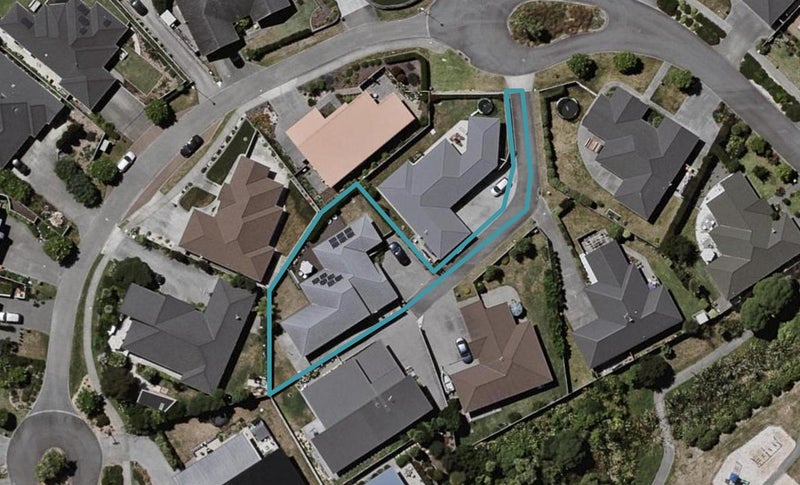 24 Simpson Crescent, Raumati Beach, Paraparaumu - Carousel 1