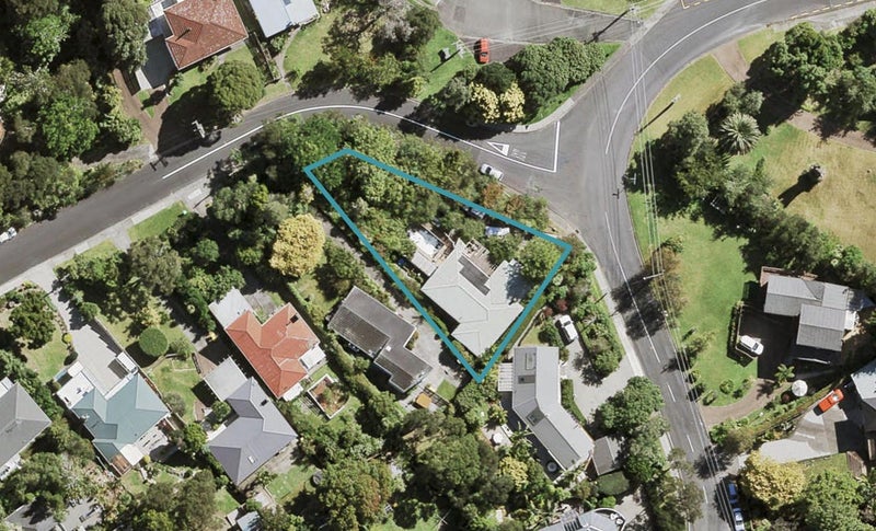 108 Takahe Road, Titirangi, Auckland - Carousel 1
