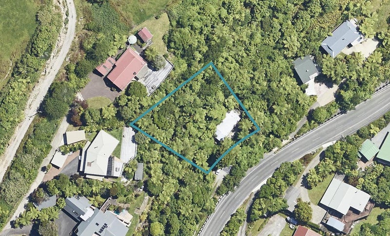 18 Spencer Road, Lake Tarawera, Rotorua - Carousel 1
