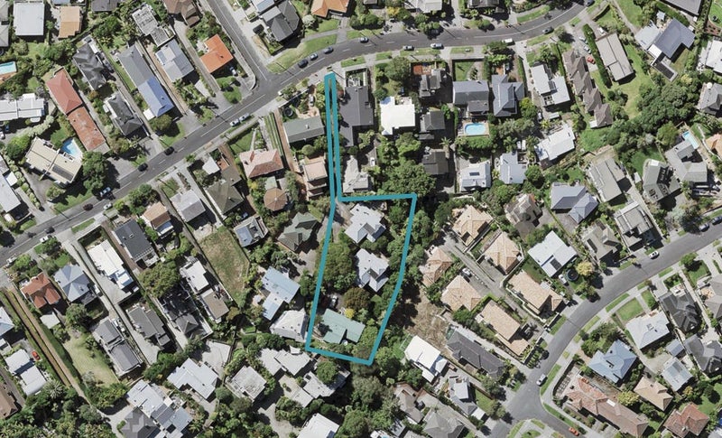 1/39 Tawera Road, Greenlane, Auckland - Carousel 1