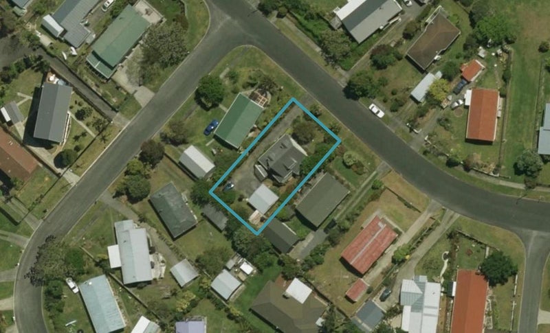 25 Shearwater Street, One Tree Point - Carousel 1