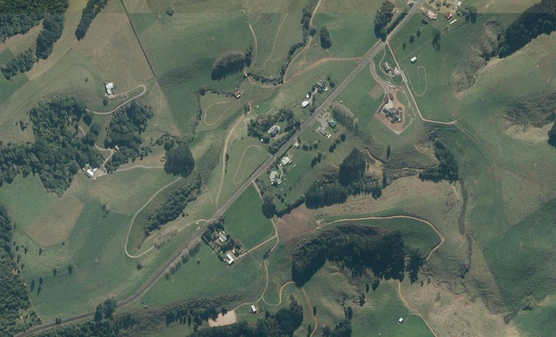197 Grey Road, Pirongia, Hamilton - Carousel 1