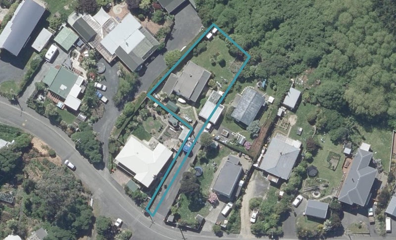 17 McIntosh Road, Brighton, Dunedin - Carousel 1