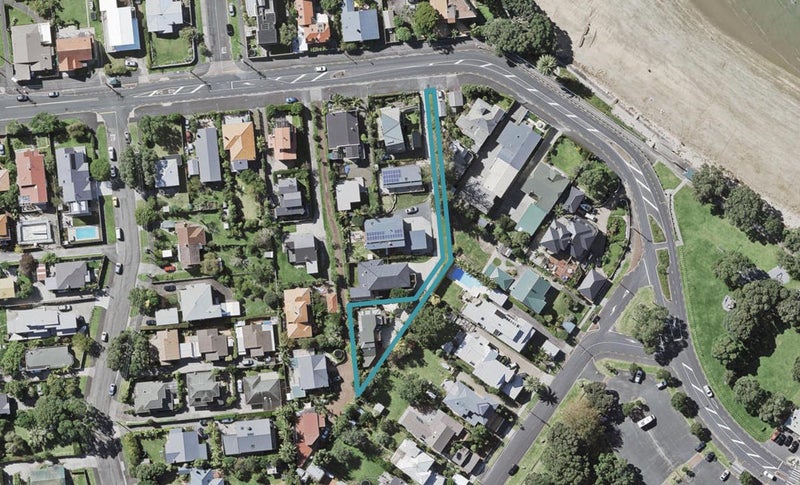 11B Old Lake Road, Narrow Neck, Auckland - Carousel 1
