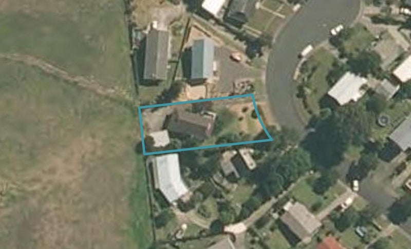 14 Hatfield Heights, Hatfields Beach, Orewa - Carousel 1
